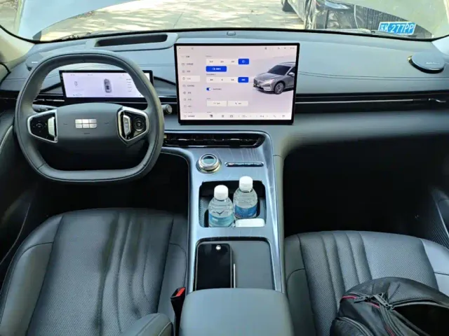 Geely Galaxy E5 — Фото автомобиля 12