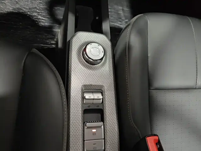 Baojun Yep — Фото автомобиля 13
