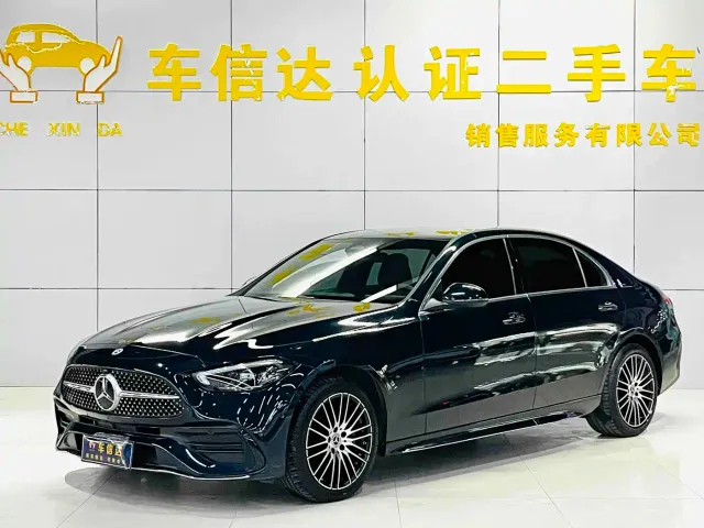 Фотография автомобиля — Mercedes-Benz C-Class