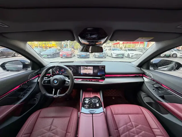 BMW 5 Series — Фото автомобиля 6