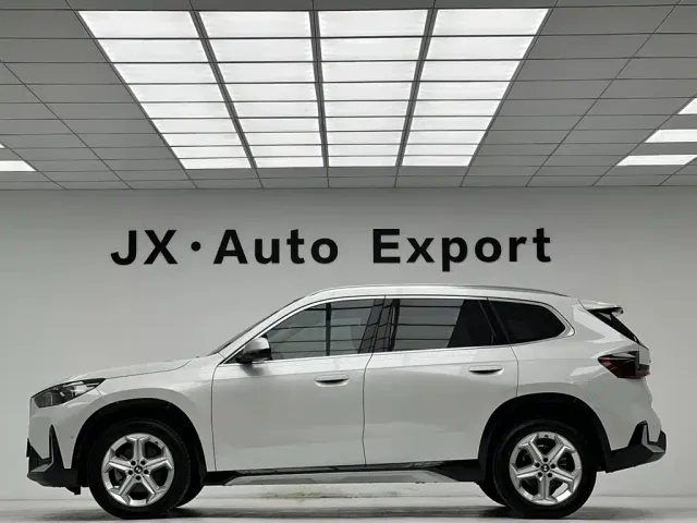 BMW X1 — Фото автомобиля 4