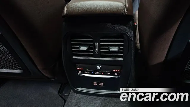BMW i4 — Фото автомобиля 18