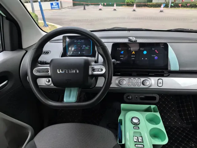 Changan Lumin — Фото автомобиля 10