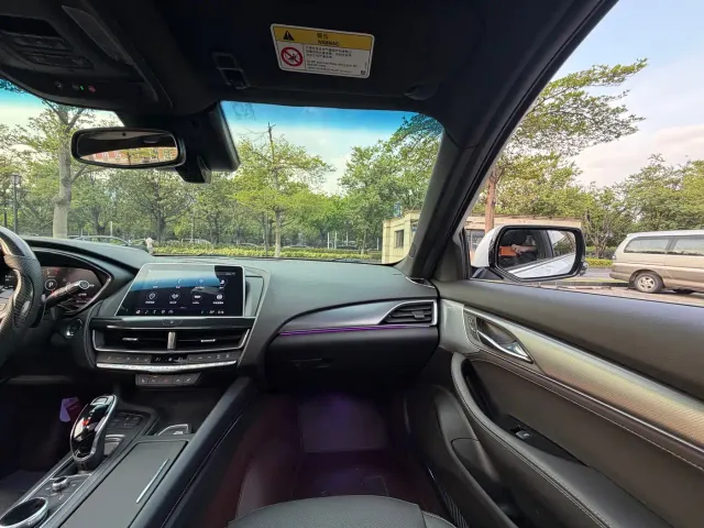 Cadillac CT5 — Фото автомобиля 18