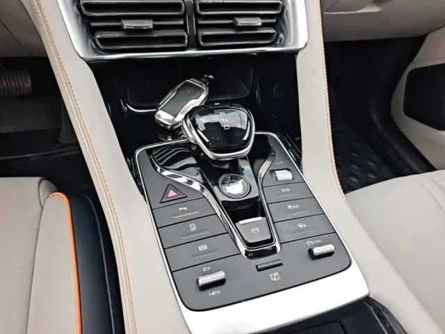 BYD Song PLUS — Фото автомобиля 13