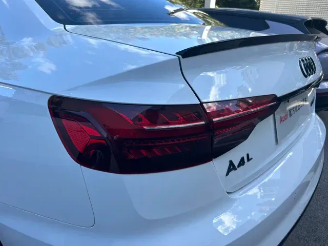 Audi A4L — Фото автомобиля 22