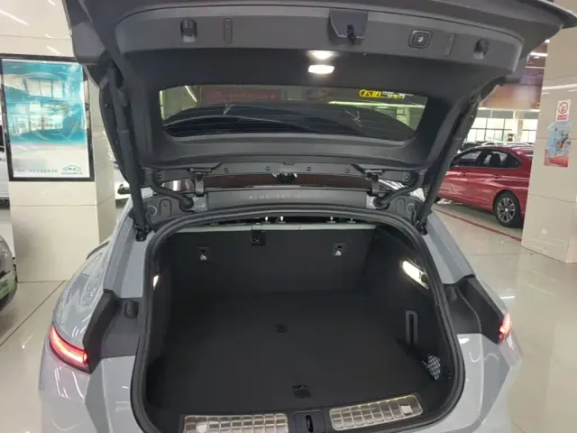 Nio ET5 Touring — Фото автомобиля 18