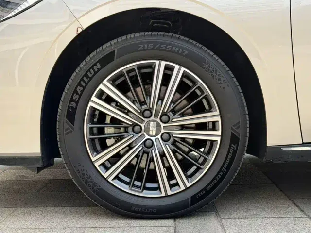 Geely Galaxy Galaxy Stellar 6 2025 Base Version — Фото автомобиля 21