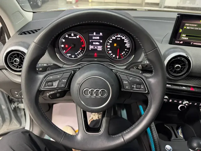 Audi Q2L — Фото автомобиля 10