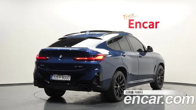 BMW X4 xDrive20i M Sport Pro — Фото автомобиля 2