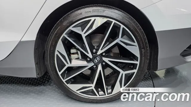 Hyundai Ioniq6 Long Range AWD — Фото автомобиля 16