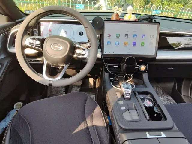 GAC Trumpchi GS8 — Фото автомобиля 12