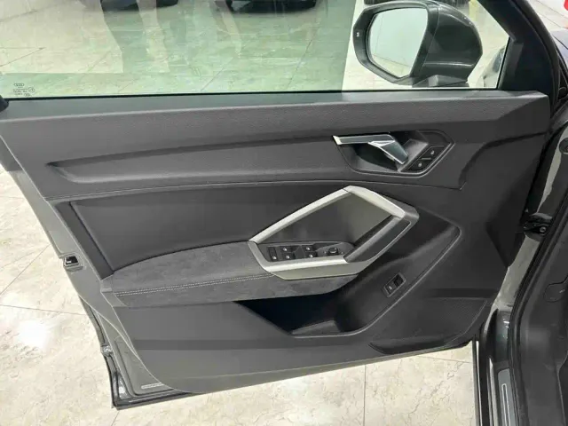 Audi Q3 — Фото автомобиля 15