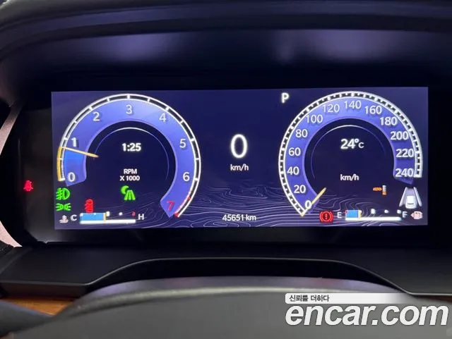Jeep Cherokee WL — Фото автомобиля 9