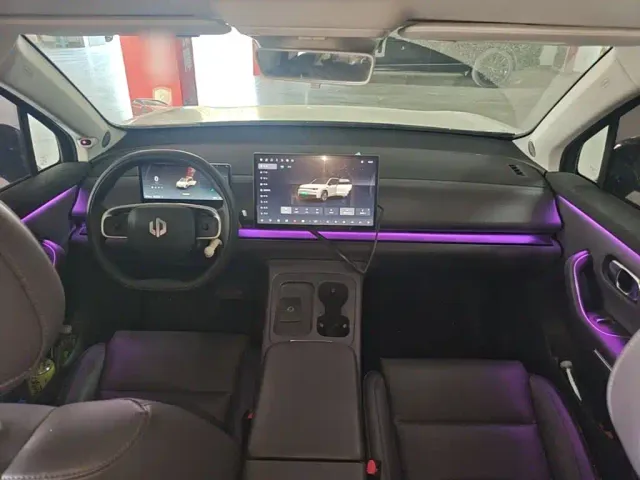 Leapmotor C10 — Фото автомобиля 9