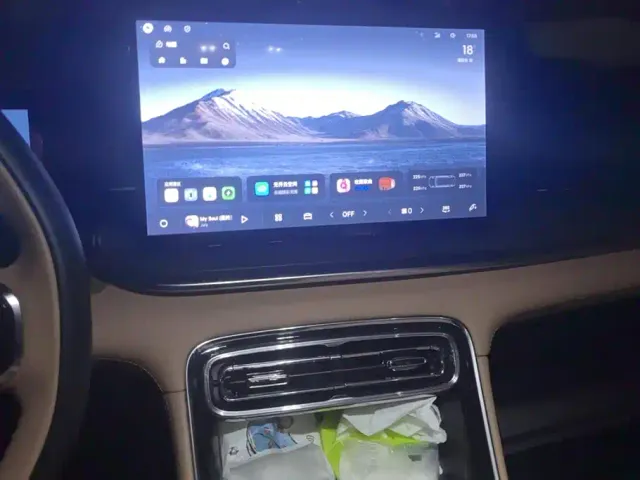 Geely Galaxy Stellar 6 — Фото автомобиля 13