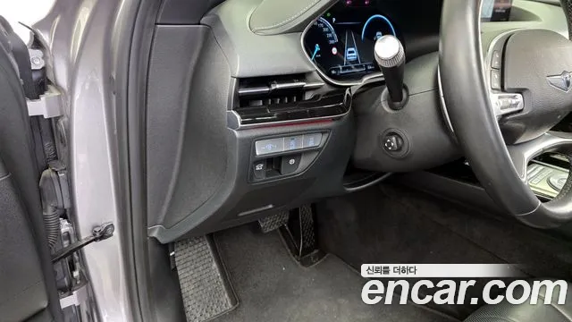 Genesis G80 Бензин 2.5 турбо 2WD — Фото автомобиля 18