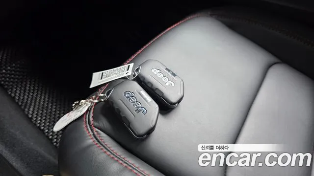 Jeep Wrangler — Фото автомобиля 29