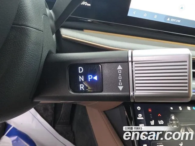 Hyundai Grandeur Grandeur (GN7) 2.5 Бензин 2WD — Фото автомобиля 10