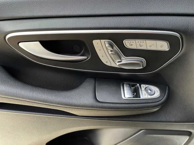 Mercedes-Benz V-Class — Фото автомобиля 9