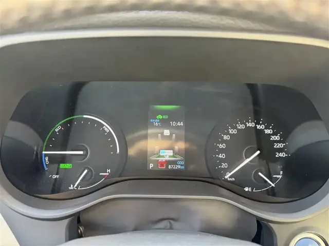 Toyota Granvia 2022 2.5L Hybrid Noble Edition — Фото автомобиля 11