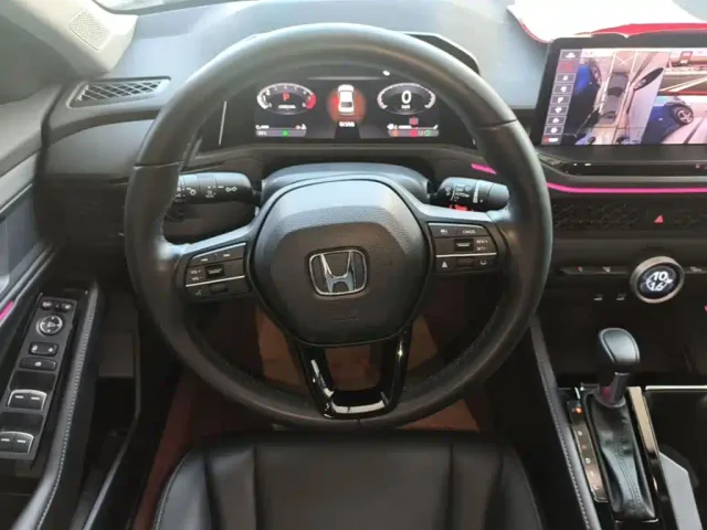 Honda Accord — Фото автомобиля 6