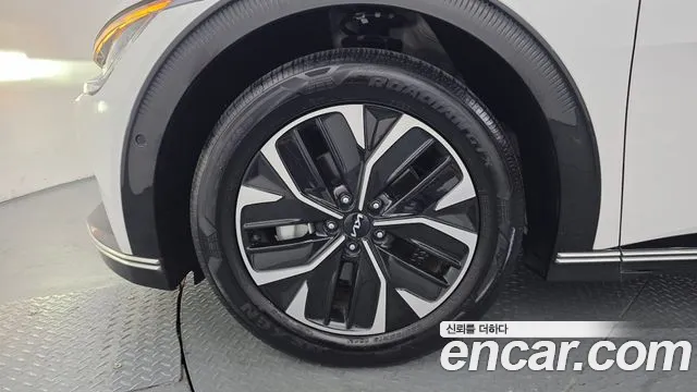 Kia EV6 — Фото автомобиля 4