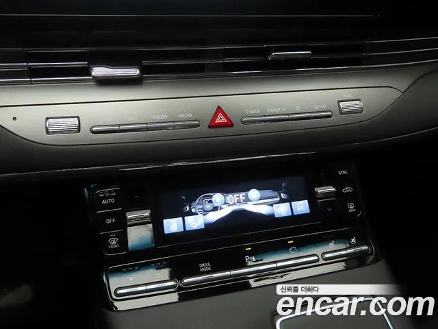 Hyundai Grandeur New — Фото автомобиля 9