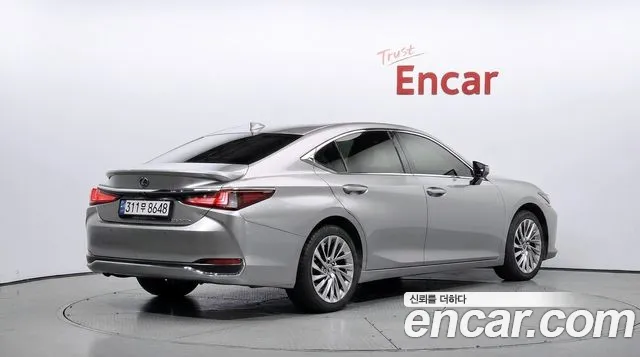 Lexus ES 7th Gen — Фото автомобиля 2