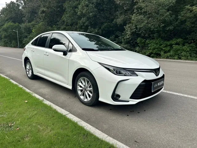 Toyota Corolla — Фото автомобиля 3