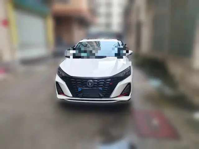 Changan Eado — Фото автомобиля 23