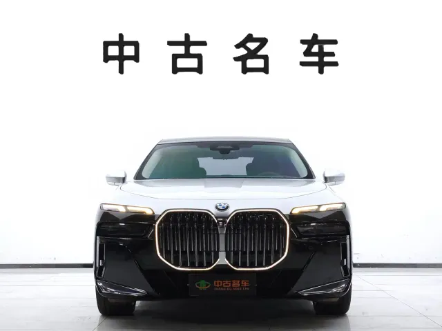 BMW 7 Series — Фото автомобиля 2