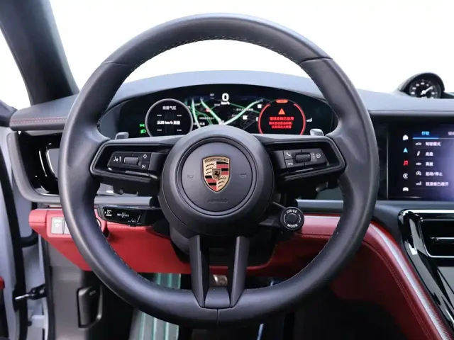 Porsche Panamera — Фото автомобиля 18