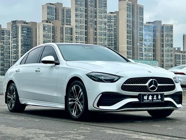 Mercedes-Benz C-Class — Фото автомобиля 3
