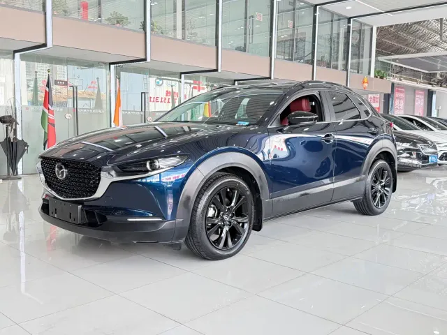 Фотография автомобиля — Mazda CX-30