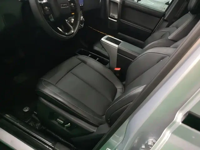 iCAR V23 — Фото автомобиля 14
