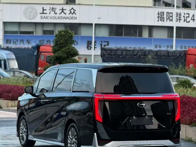 GAC Trumpchi M8 — Фото автомобиля 9