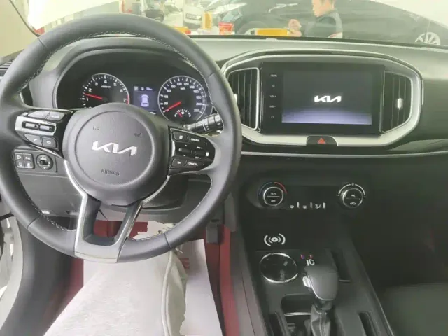 Kia KX1 — Фото автомобиля 9