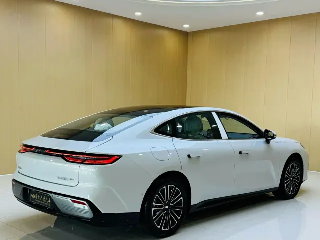 Geely Galaxy Xingyao 8 — Фото автомобиля 11