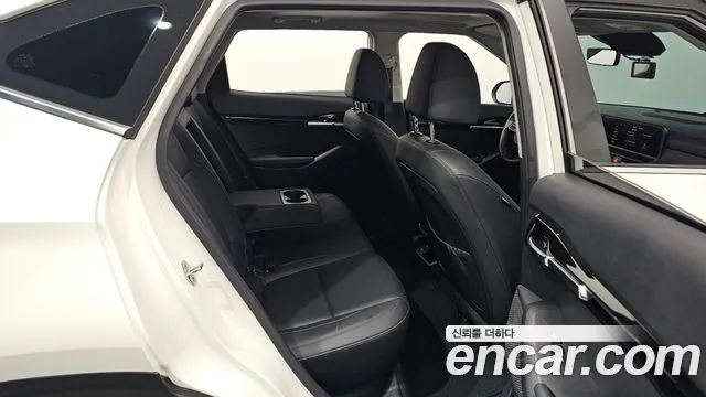 Kia Seltos New — Фото автомобиля 17