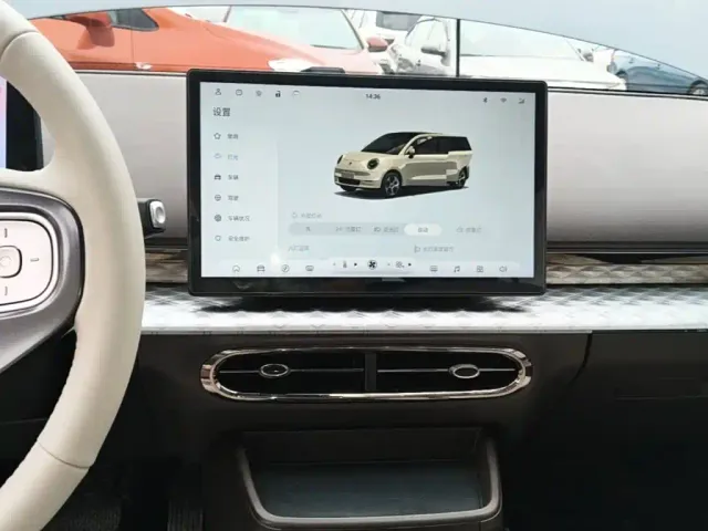 JAC Yiwei Yiwei 3 2023 505km Champion Edition — Фото автомобиля 12