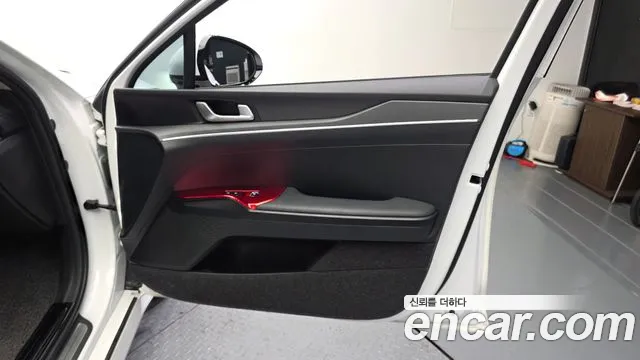 Kia K5 Новый K5 3 поколение 2.0 LPi(Для проката) — Фото автомобиля 24