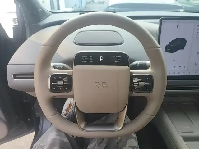 Li Auto Li Auto i6 2025 2WD Base Model — Фото автомобиля 10
