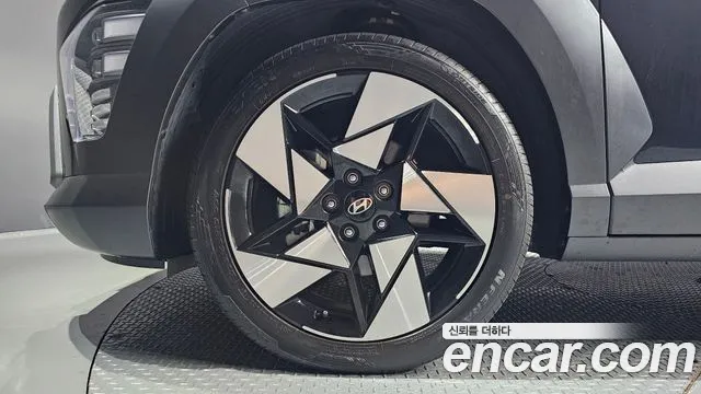 Hyundai Kona SX2 — Фото автомобиля 5