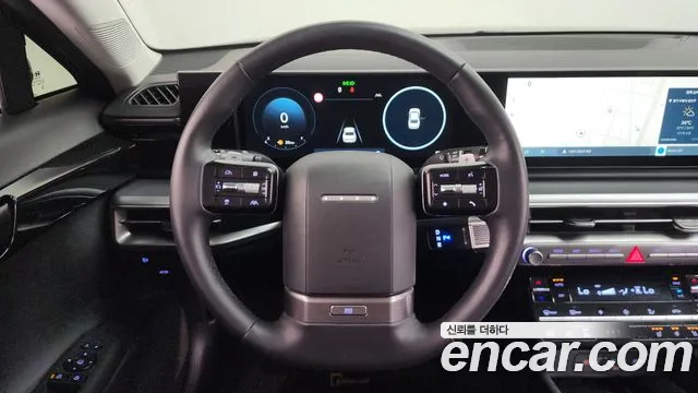 Hyundai Grandeur Grandeur (GN7) 2.5 Бензин 2WD — Фото автомобиля 14