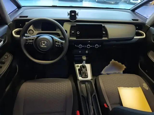Honda Fit — Фото автомобиля 9