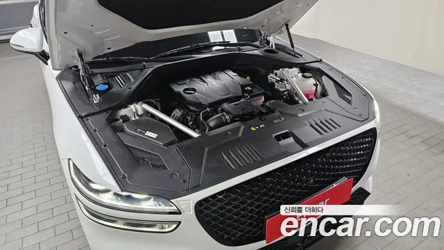 Genesis GV70 2.5T Бензин AWD — Фото автомобиля 4