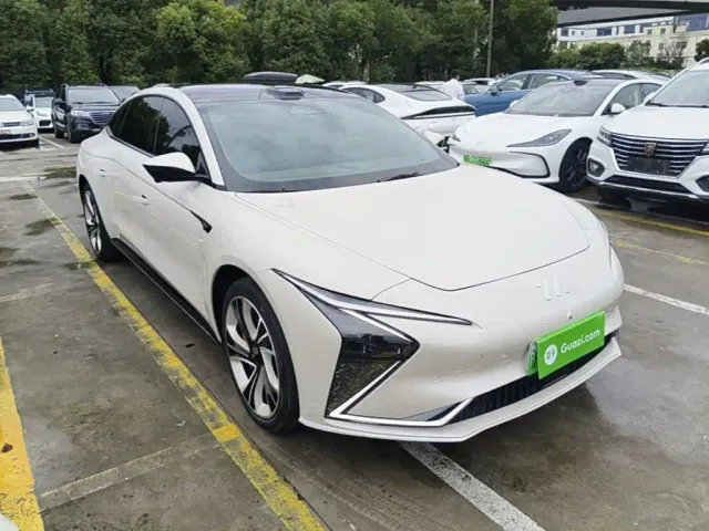 IM Motors L7 — Фото автомобиля 3