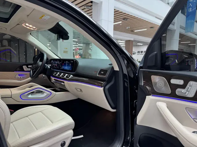 Mercedes-Benz GLE-Class — Фото автомобиля 16