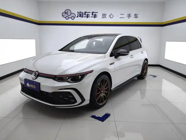Фотография автомобиля — Volkswagen Golf